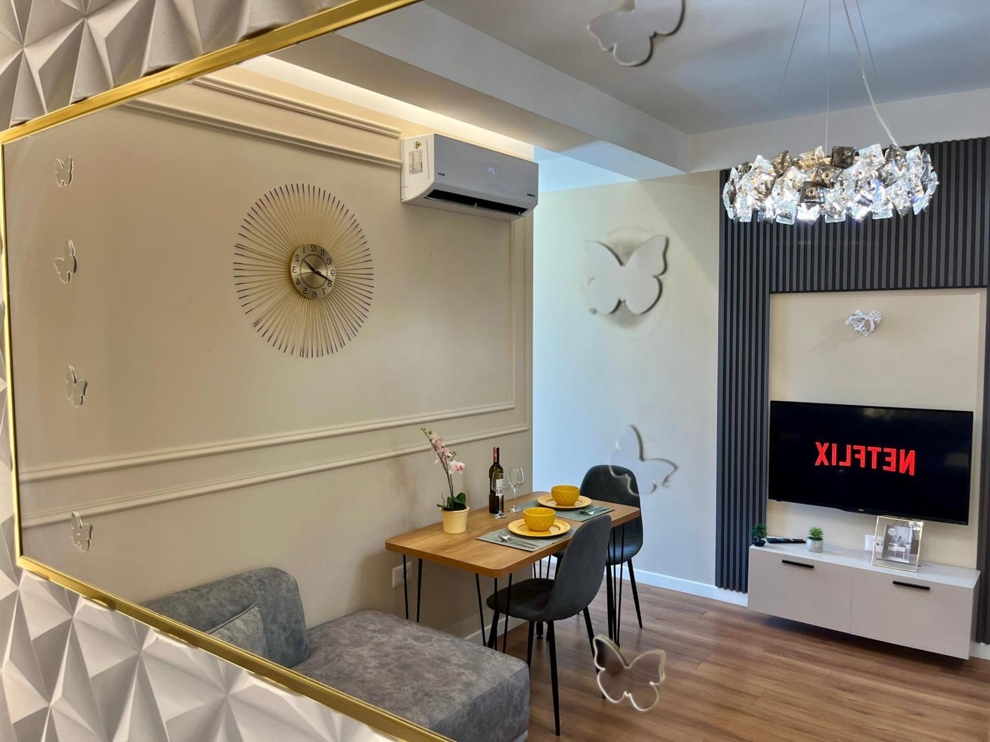 City Center Cozy Apartment Tirana Exterior foto